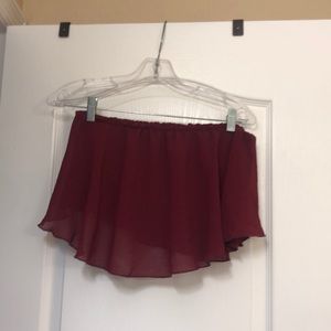 Garnet flowy strapless top